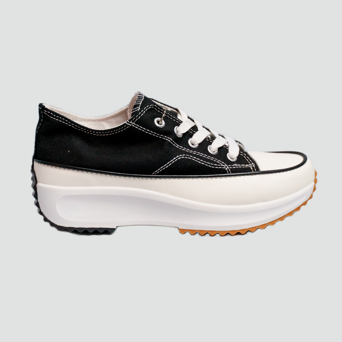 Zaptilla Lari Low María Pía Negro